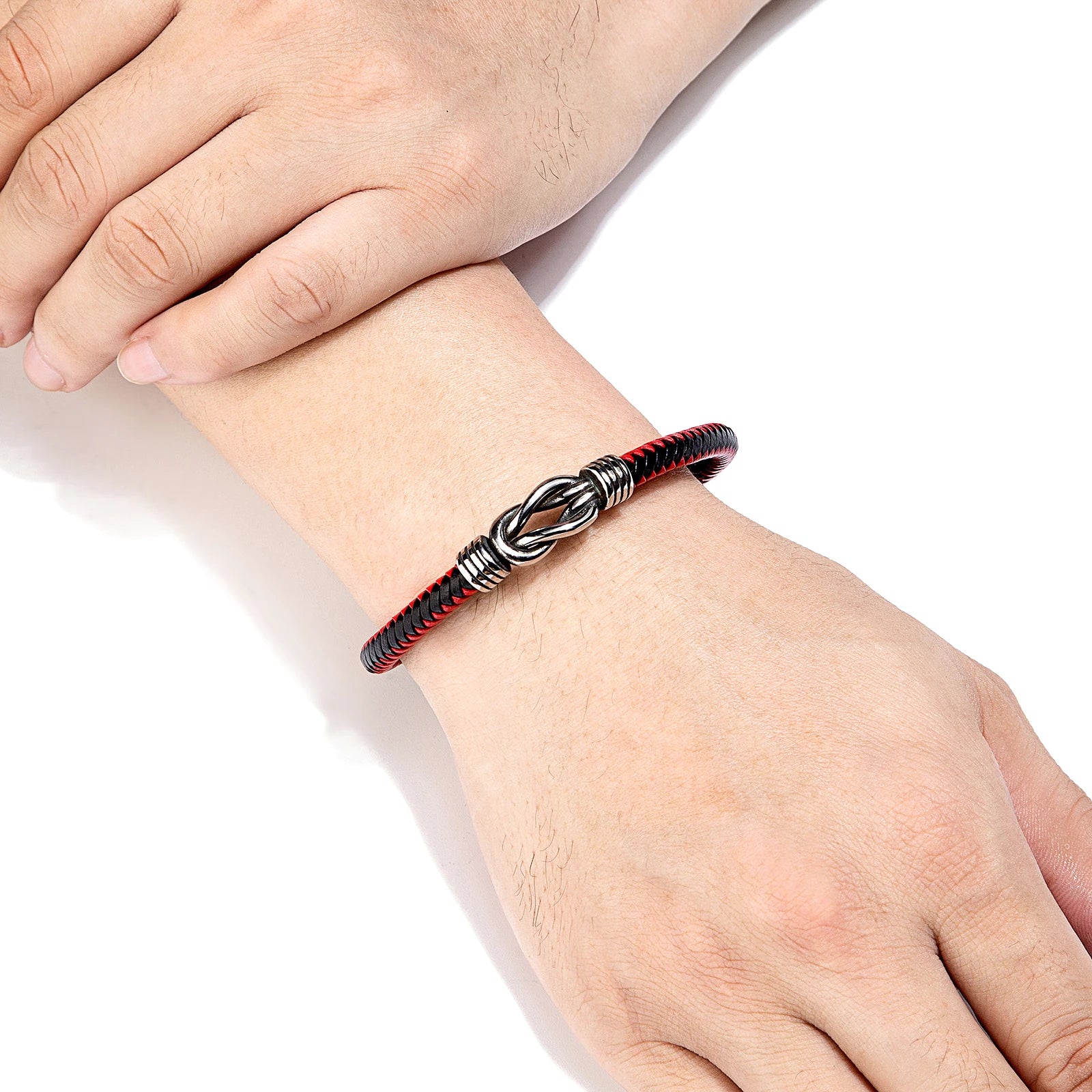 Bracelet Orion en cuir véritable et acier