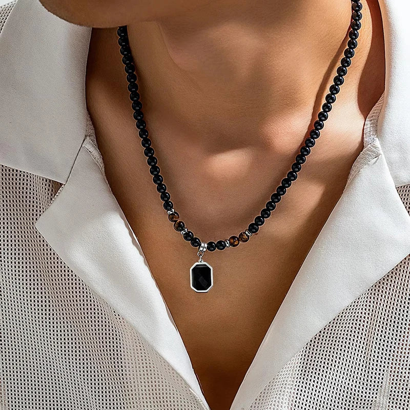 Collier de signalisation en obsidienne