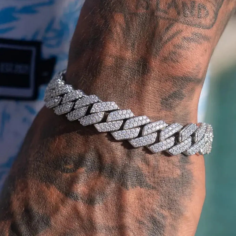 
                  Bracciale Imperium
                
