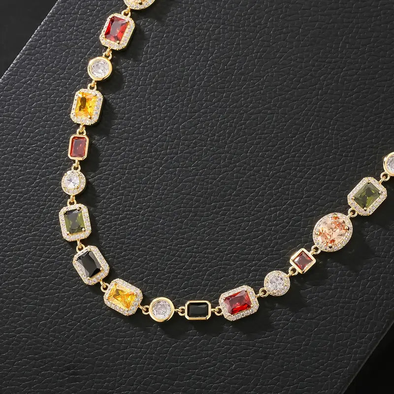 Collier de pierres précieuses Aurora